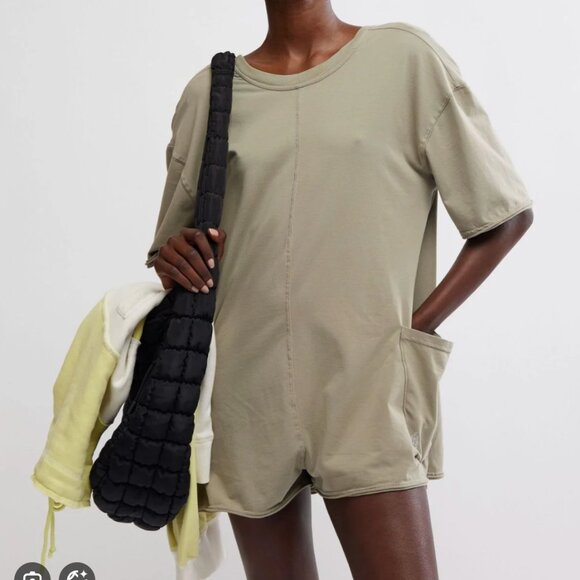Free People Hot Shot Tee Romper in Sage Stone EUC size M - Picture 1 of 5